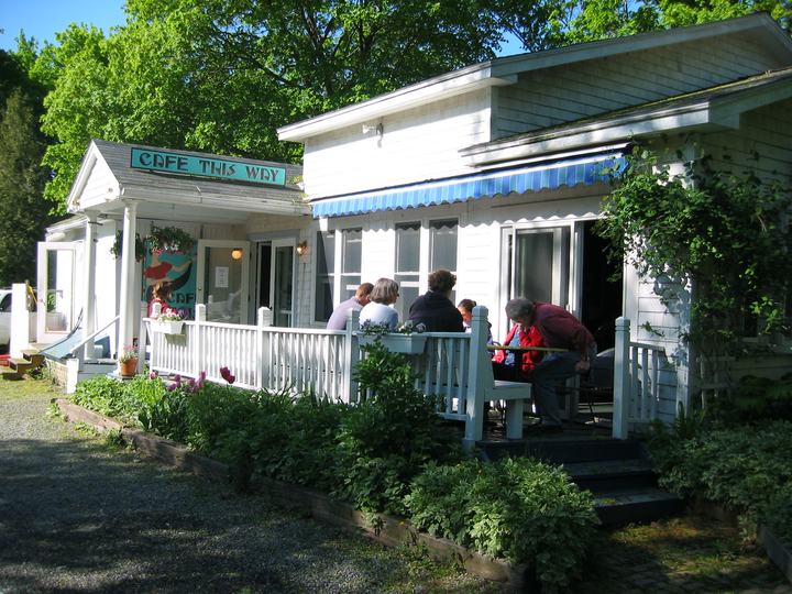 Cafe This Way